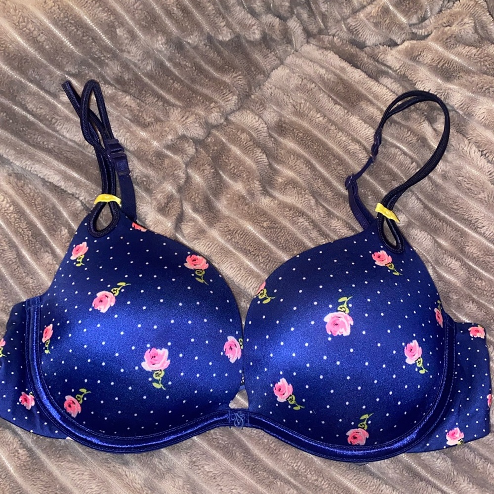 Victoria’s Secret Very Sexy Push-Up Floral Bra 34B Sexy Little Things